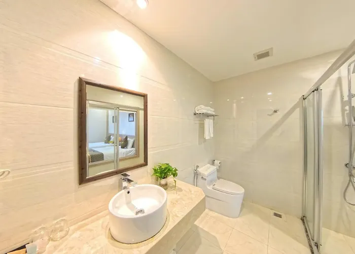 New 3* Ha Long